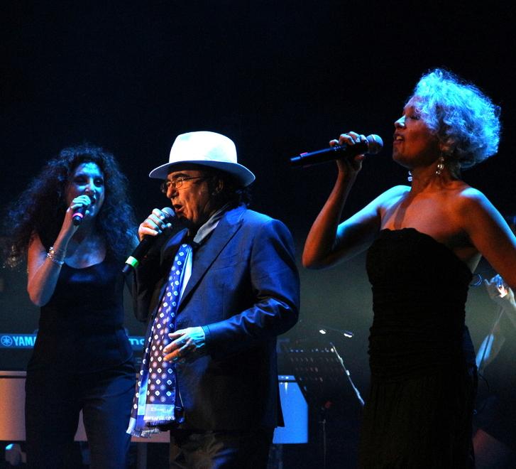 Ecco “Mister Felicità” Applausi al Comunale di Sassari per l’eterno Al Bano 
