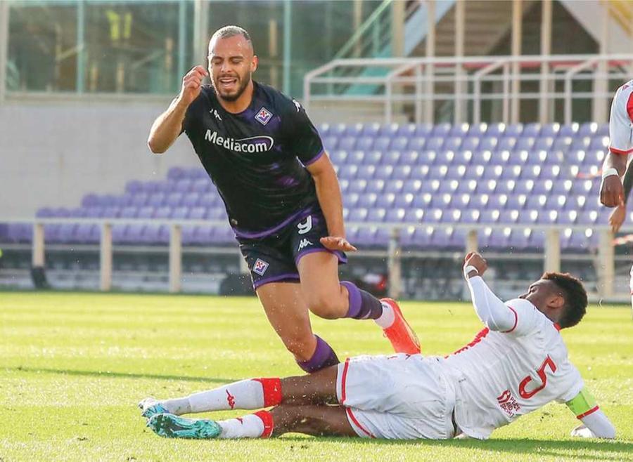 
	Arthur Cabral durante un&rsquo;azione nella amichevole con il Monaco

