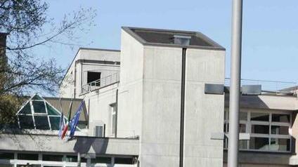 Dimessa tre volte in 12 ore poi il ricovero a Reggio