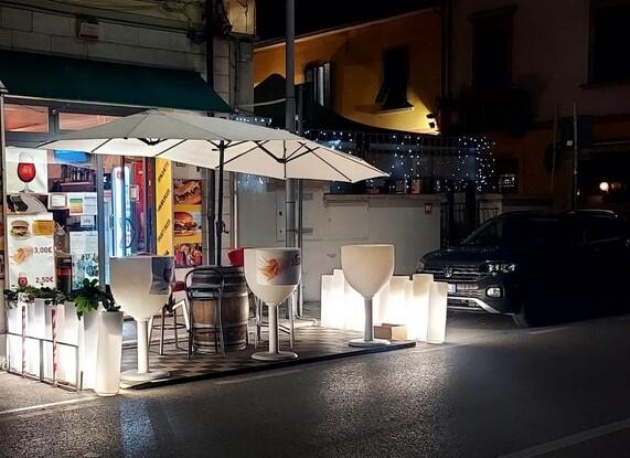 Adolescenti a caccia di alcol in centro a Montecatini: «Situazione insostenibile»