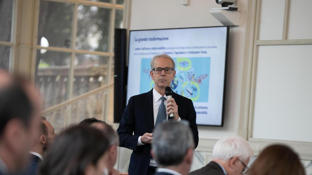 Unrae, nel 2023 elettriche e ibride plug-in al 12,8%