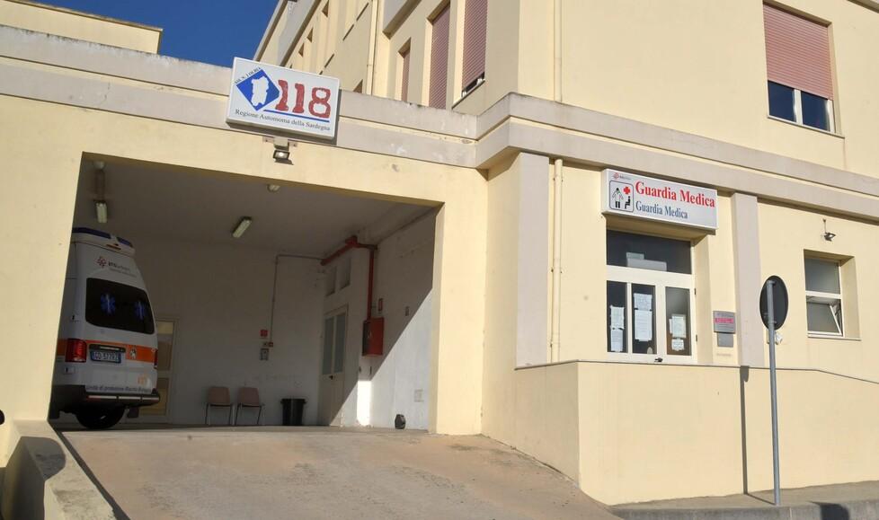 Sanità a Olbia, l’ultimo “buco” è il 118: «Sguarnito durante le feste» 