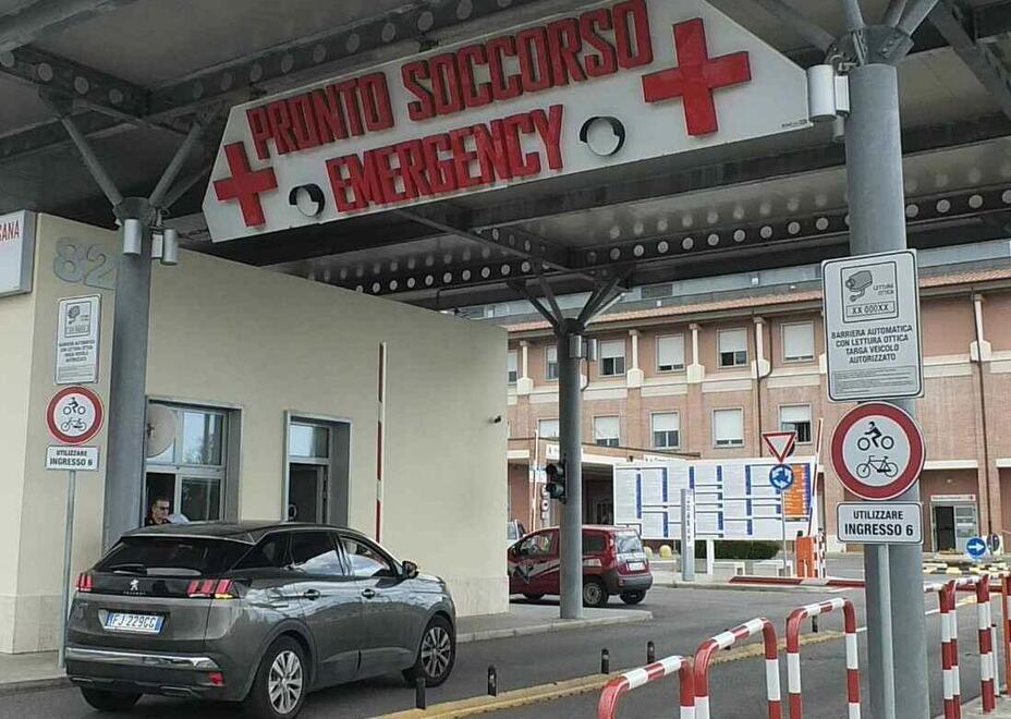 L'ingresso del pronto soccorso di Cisanello