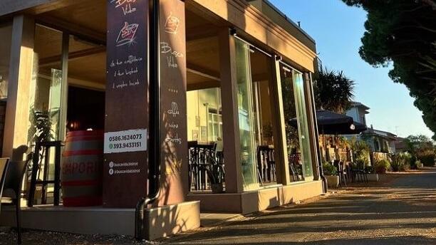 L’ingresso del Busca Vida su viale della Repubblica a Cecina