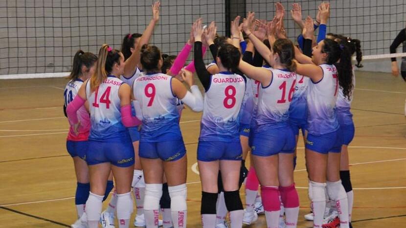 La formazione fucsiablù targata La Fenice di serie B2