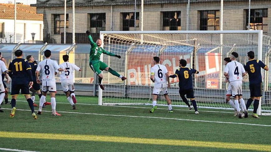 Il portiere del Cecina Leonardo Cappellini (foto Farloni/Silvi)