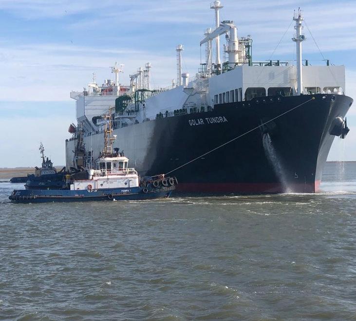 Sentenze pilotate e nomine di comodo: sospeso il giudice chiamato a decidere sul rigassificatore