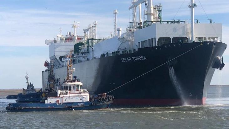 Sentenze pilotate e nomine di comodo: sospeso il giudice chiamato a decidere sul rigassificatore
