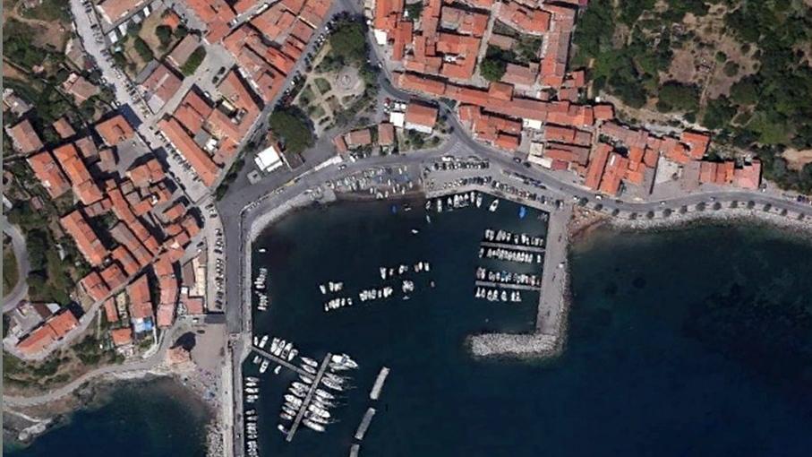 Rio, la maggioranza si spacca: stop al progetto per il porto