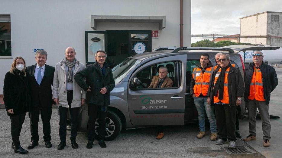 Per l’Auser di Livorno un Doblò sotto l’albero. «A mio padre non serve, ve lo regalo»