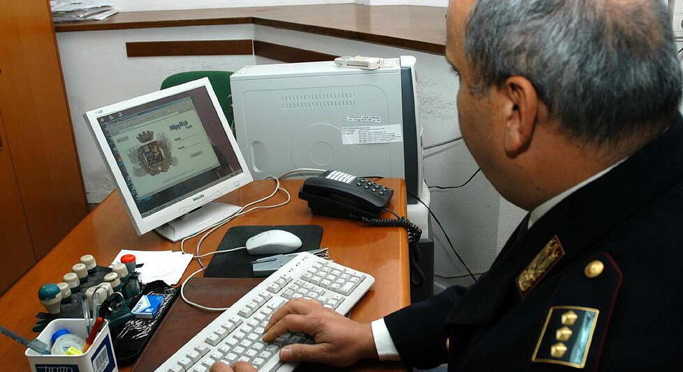 Trappole per chi compra i regali, centinaia di truffe su Il