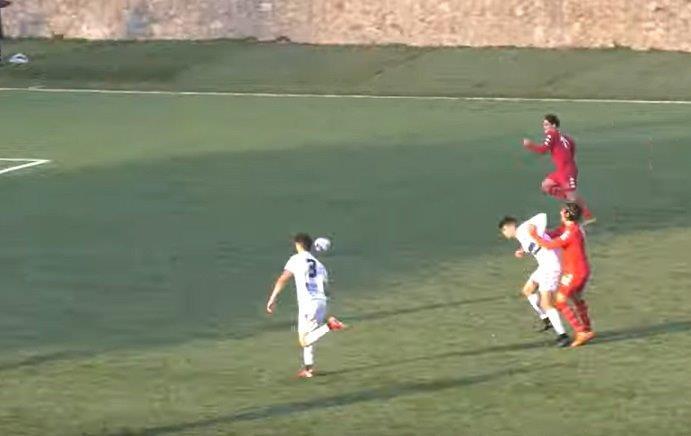 Grifone, Cretella è out