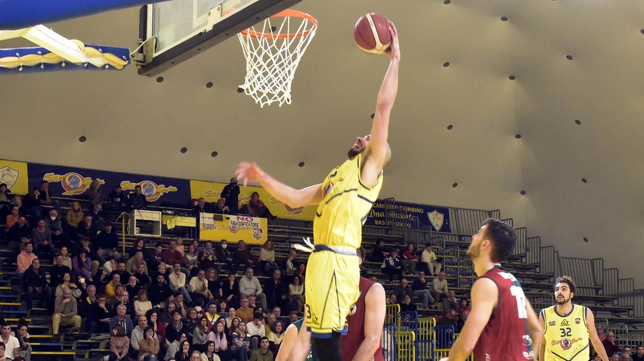 Quella tripla di De Zardo sul finale che fa sognare i tifosi del Golfo