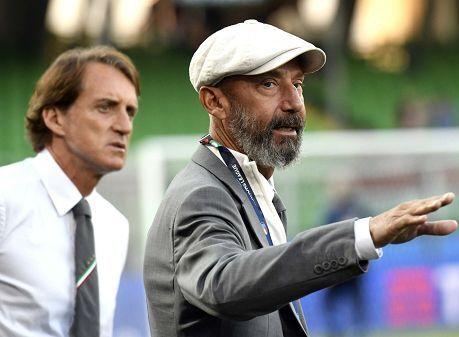 Leone Vialli, si cura e reagisce, la madre torna in Italia 