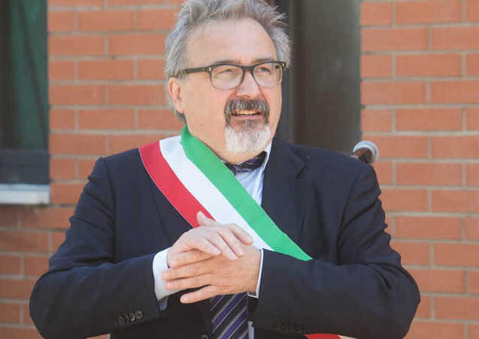 Castelvetro. Malore per il sindaco Franceschini «Sto meglio, ma ora un po’ di pausa» 