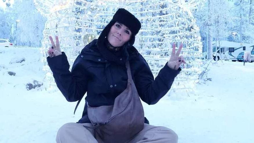 Commerciante muore a 47 anni: «Ci mancherà il sorriso di Veronica»