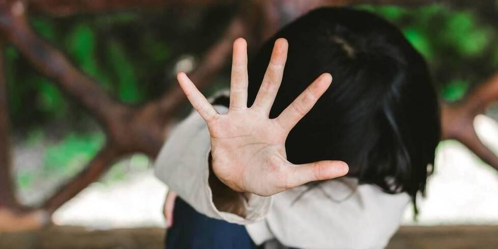 Firenze, atti sessuali su una bimba di 10 anni: condannato un funzionario statale