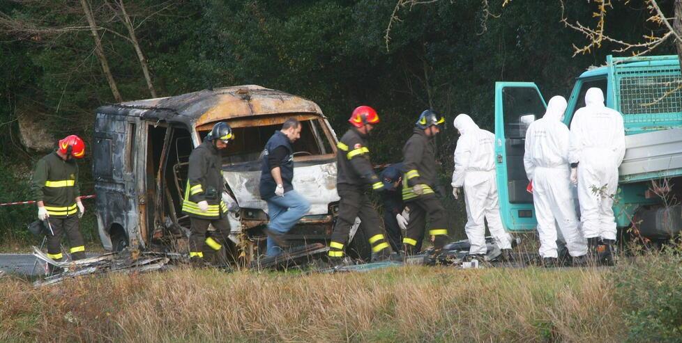 Rapina con omicidio all’Accesa, il dna sulla lattina scagiona i sei indagati