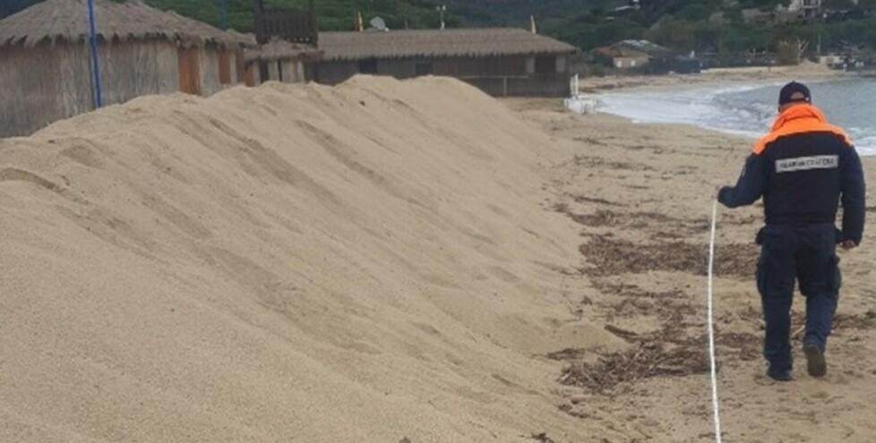 Dune abusive nelle spiagge, balneari denunciati e multati 
