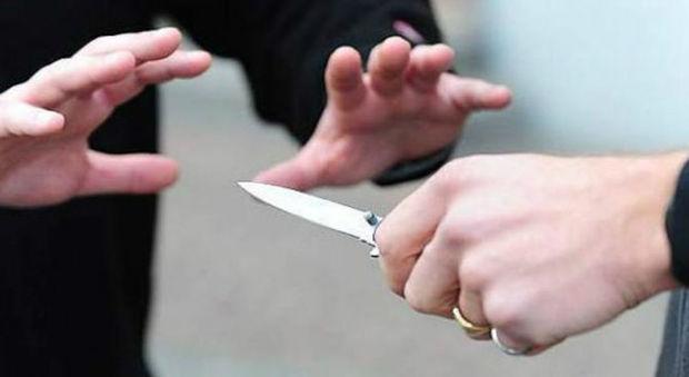 Semina il panico nel centro storico a Firenze, arrestato il rapinatore seriale 
