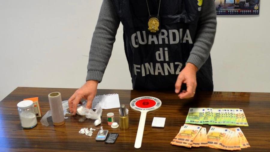Il sequestro della guardia di finanza 