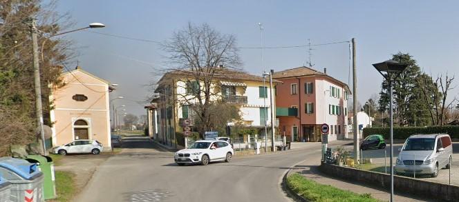 Asfalto nuovo e due dossi in centro ad Aiola 