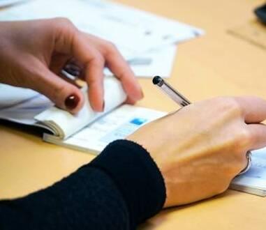Sassari, vince la causa contro gli ex suoceri ma l’assegno è di un uomo defunto 