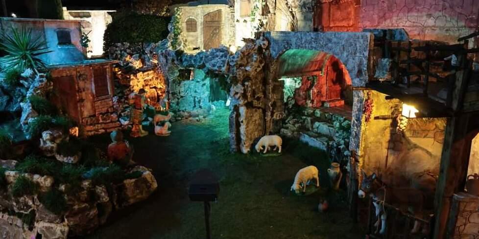 Torna il presepe di Santa Maria, simbolo della parrocchia da 25 anni