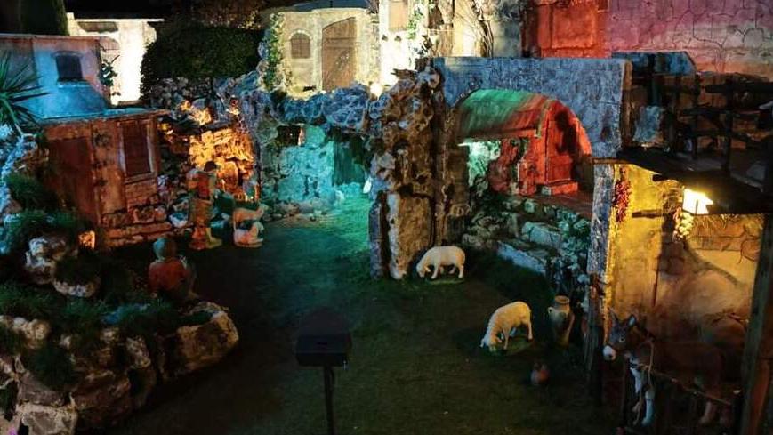 Torna il presepe di Santa Maria, simbolo della parrocchia da 25 anni