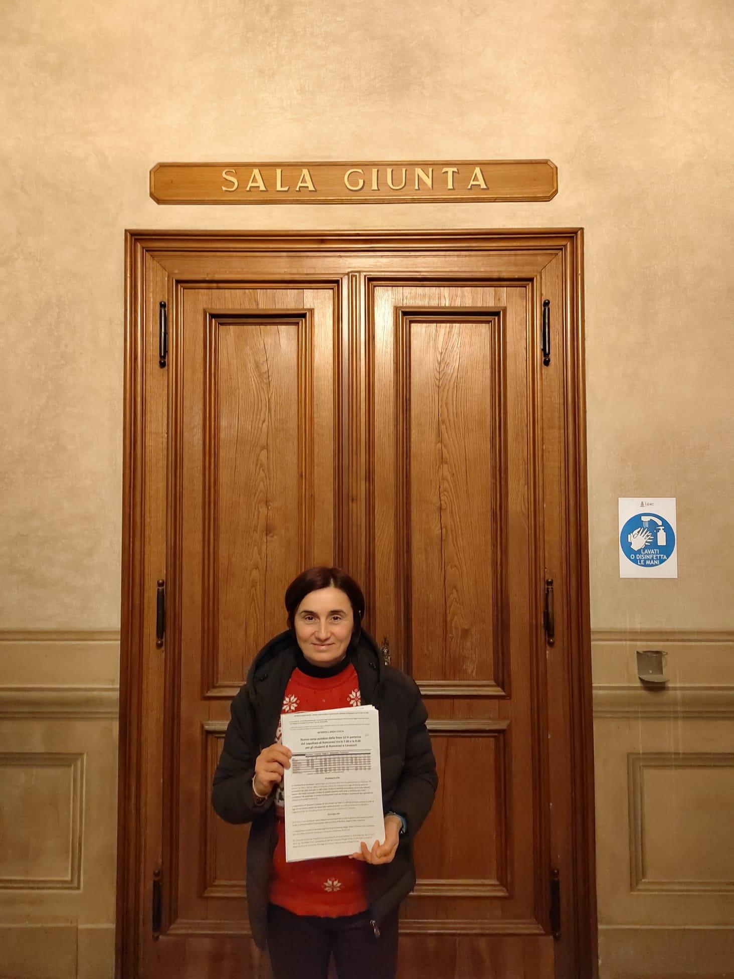 Bus, raccolte 197 firme: «Una nuova corsa per gli studenti»