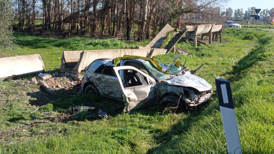 Villasor: auto si ribalta, muore il conducente di 35 anni