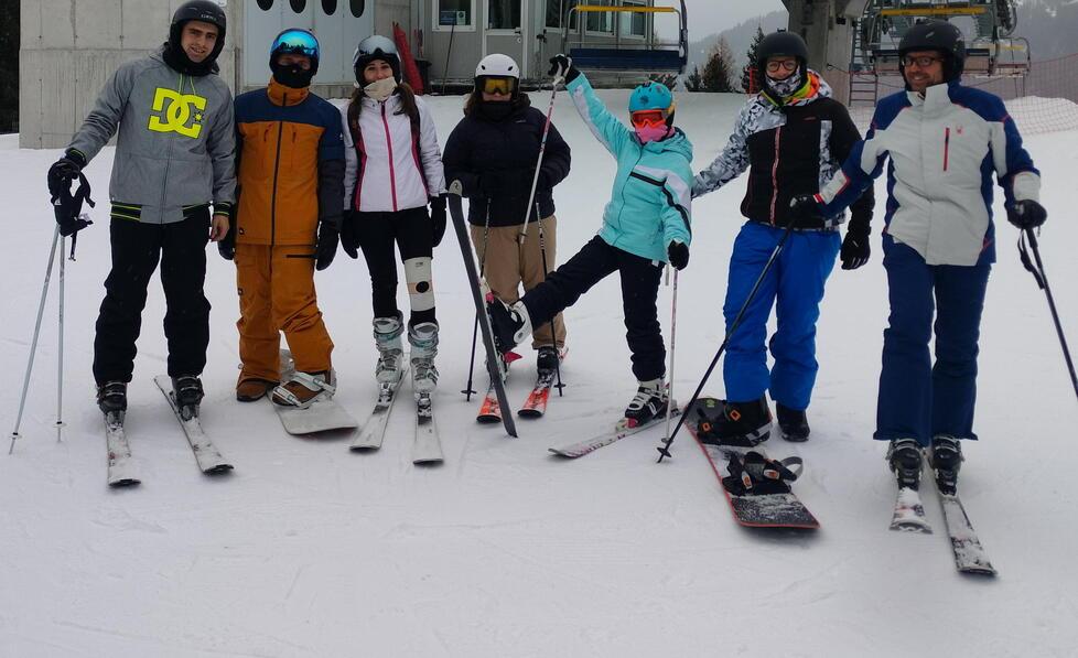 Massa, il regalo di Natale dell’azienda: dipendenti in vacanza sulla neve
