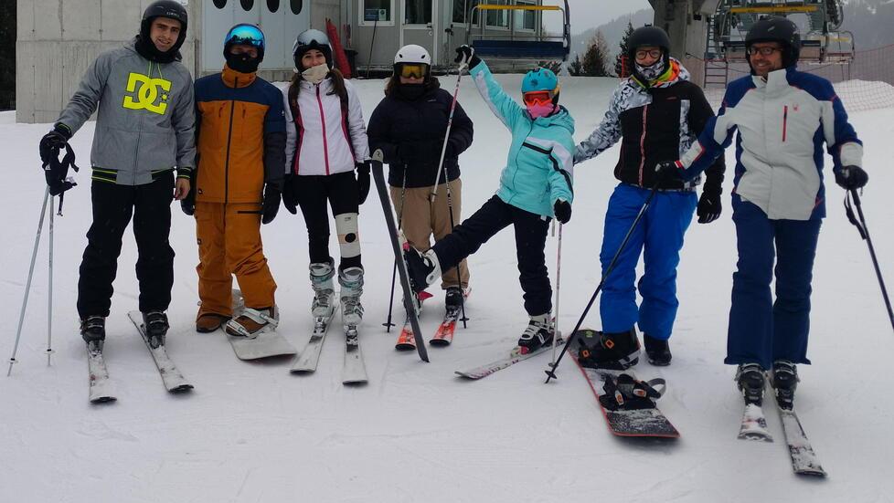 Massa, il regalo di Natale dell’azienda: dipendenti in vacanza sulla neve