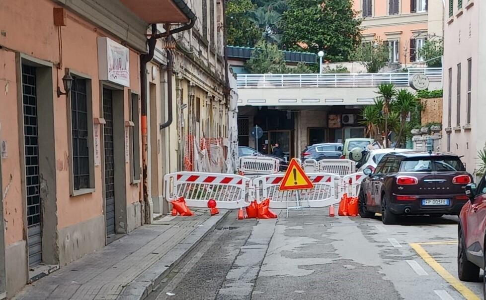 Montecatini, via Scannavini ritransennata: niente più auto né pedoni