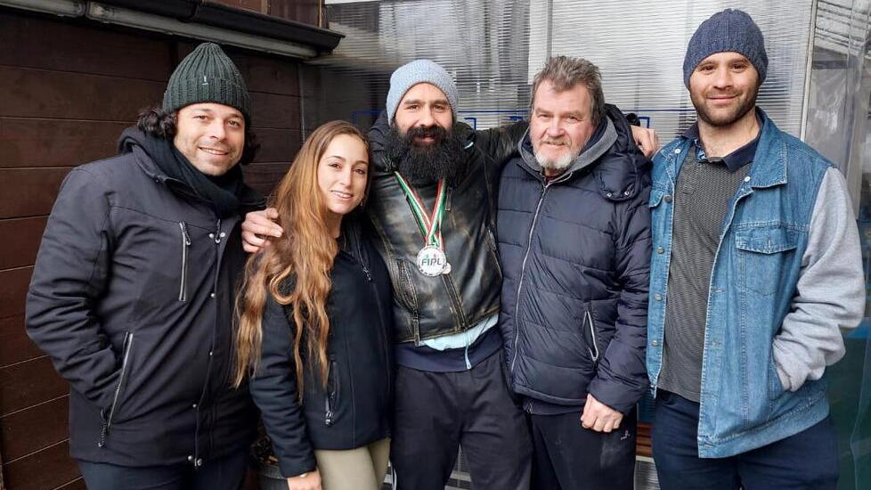 La rinascita e le medaglie dopo l’incidente. La storia di Lorenzo, campione di pesi: «Ce l’ho fatta»