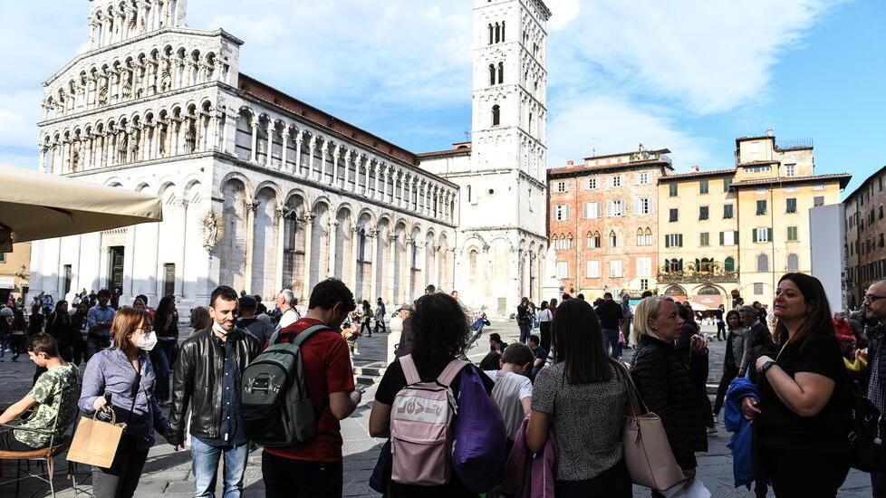 Turismo, la lunga notte del Covid è finita: Lucca torna a livelli pre 2020