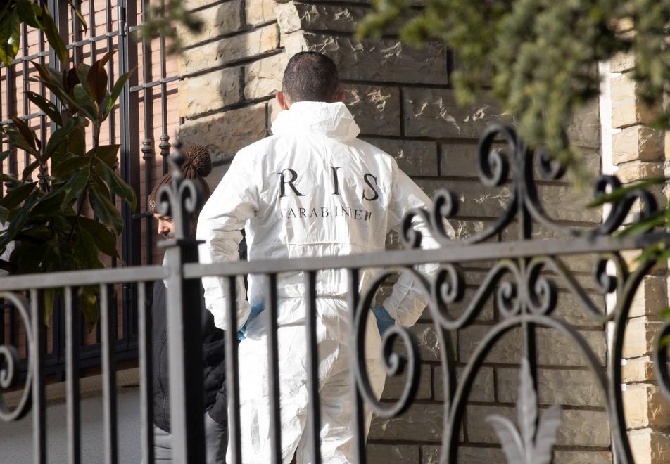 Omicidio suicidio a Serramazzoni. La pistola era vicino al corpo di Bordone. Non sarebbe esclusa l’ipotesi duplice omicidio
