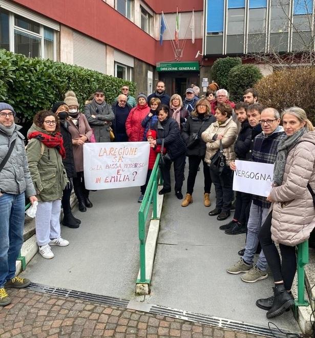 Mirandola Chiusura del Punto nascita Ora la protesta arriva all’Ausl 