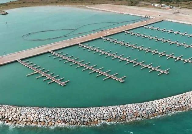 
	Lo stato di avanzamento dei lavori per la realizzazione del porto turistico della Chiusa di Pontedoro

