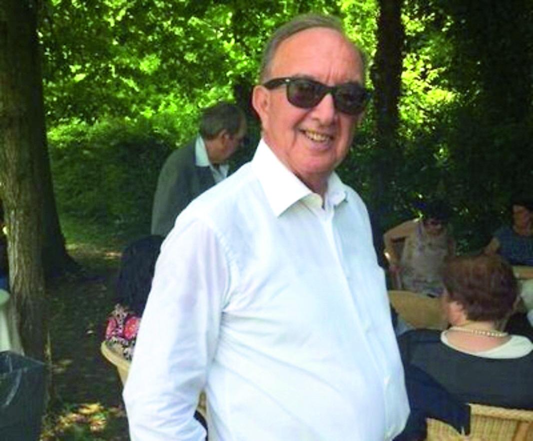 Travolge il marito con l’auto e lo uccide: «Non riuscivo a controllare la macchina»