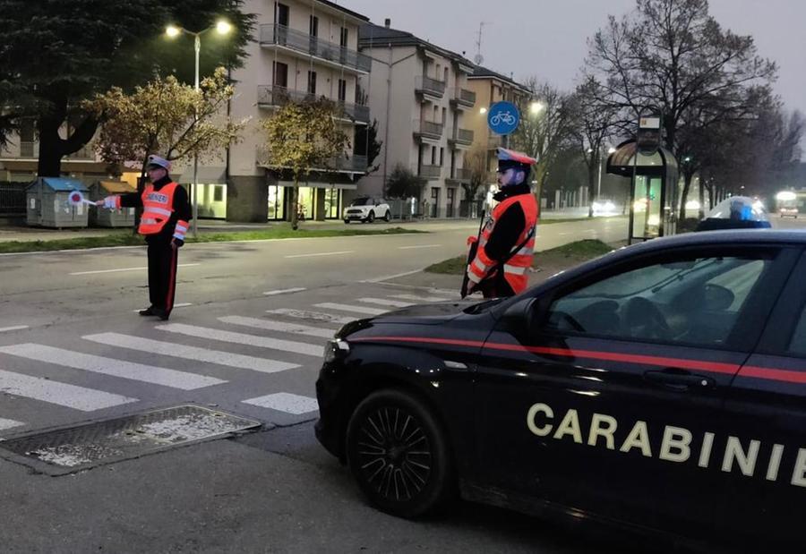 Fiorano. Uomo maltrattato dalla moglie, i carabinieri sequestrano armi in via cautelativa