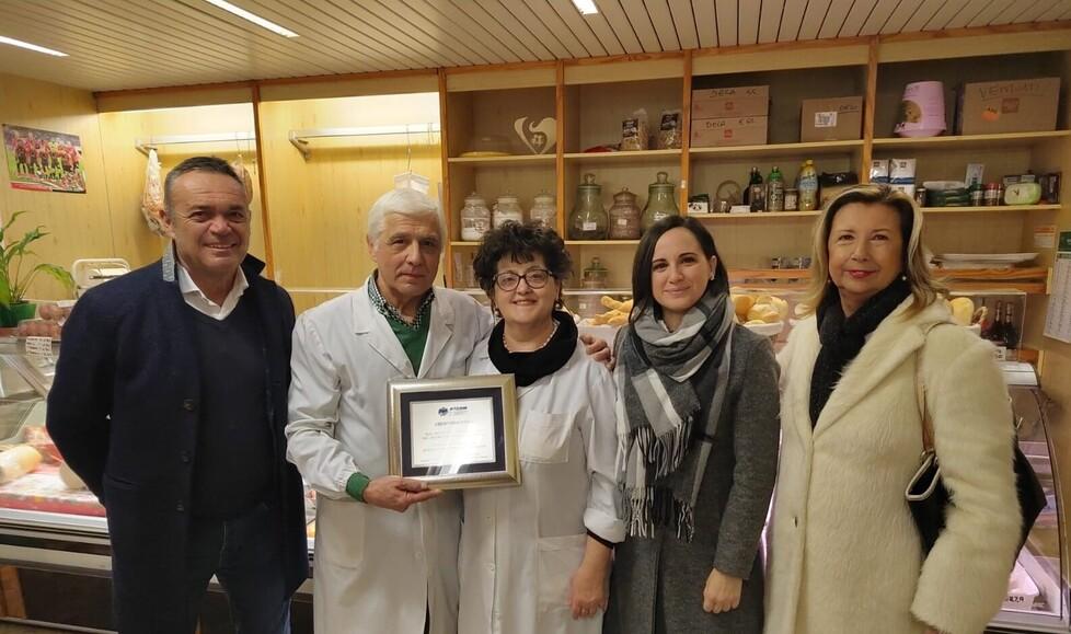 Corporeno, market chiude dopo 77 anni: «Ci abbiamo messo passione»