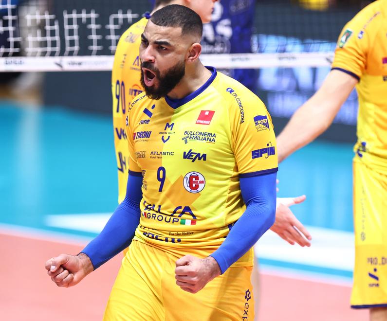Modena volley. Casadei: «Dobbiamo prendere in fretta uno schiacciatore» 