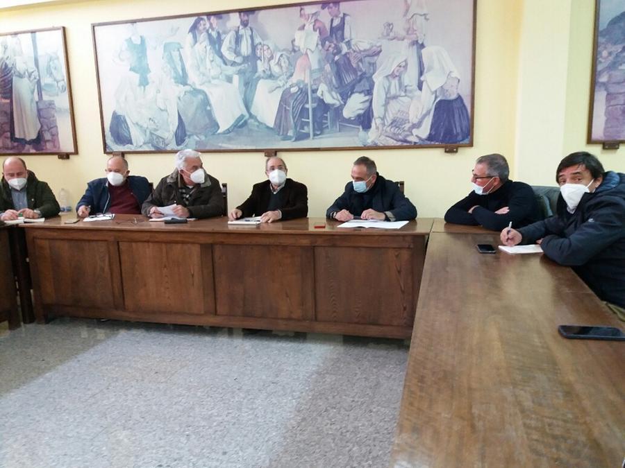 
	I sindaci del Barigadu con il direttore della Asl

