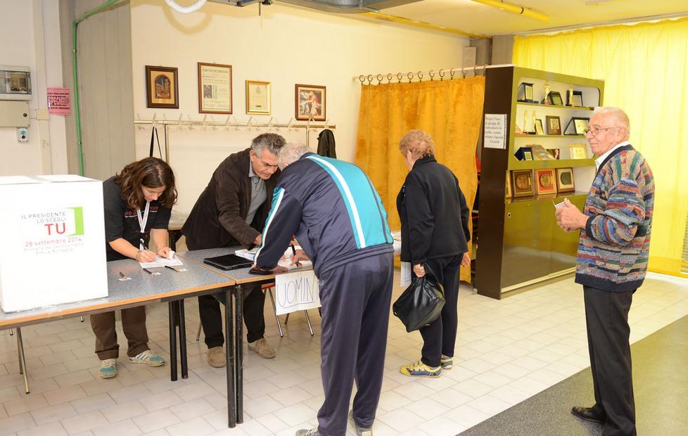 Ai seggi una domenica noiosa e senza file 