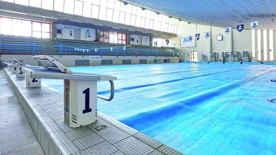 Piscina, Aquatempra resta per sei mesi ma la privatizzazione è vicina
