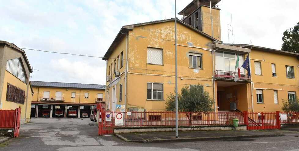 La Provincia di Lucca vende la caserma dei vigili del fuoco allo Stato