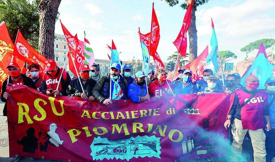 L’auspicio di Romagnani che lascia la Fiom: «Sia l’anno della svolta»