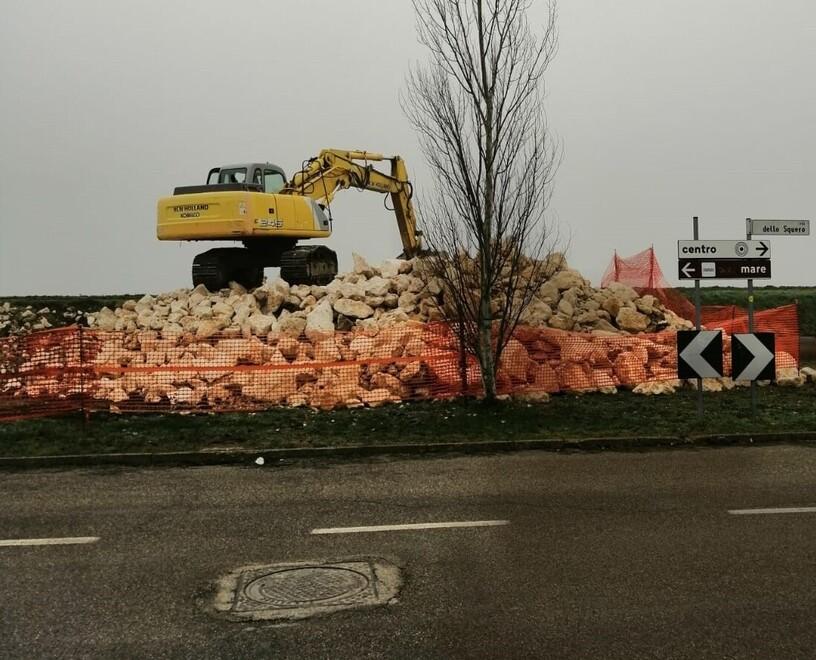 Comacchio, lavori urgenti sull’argine