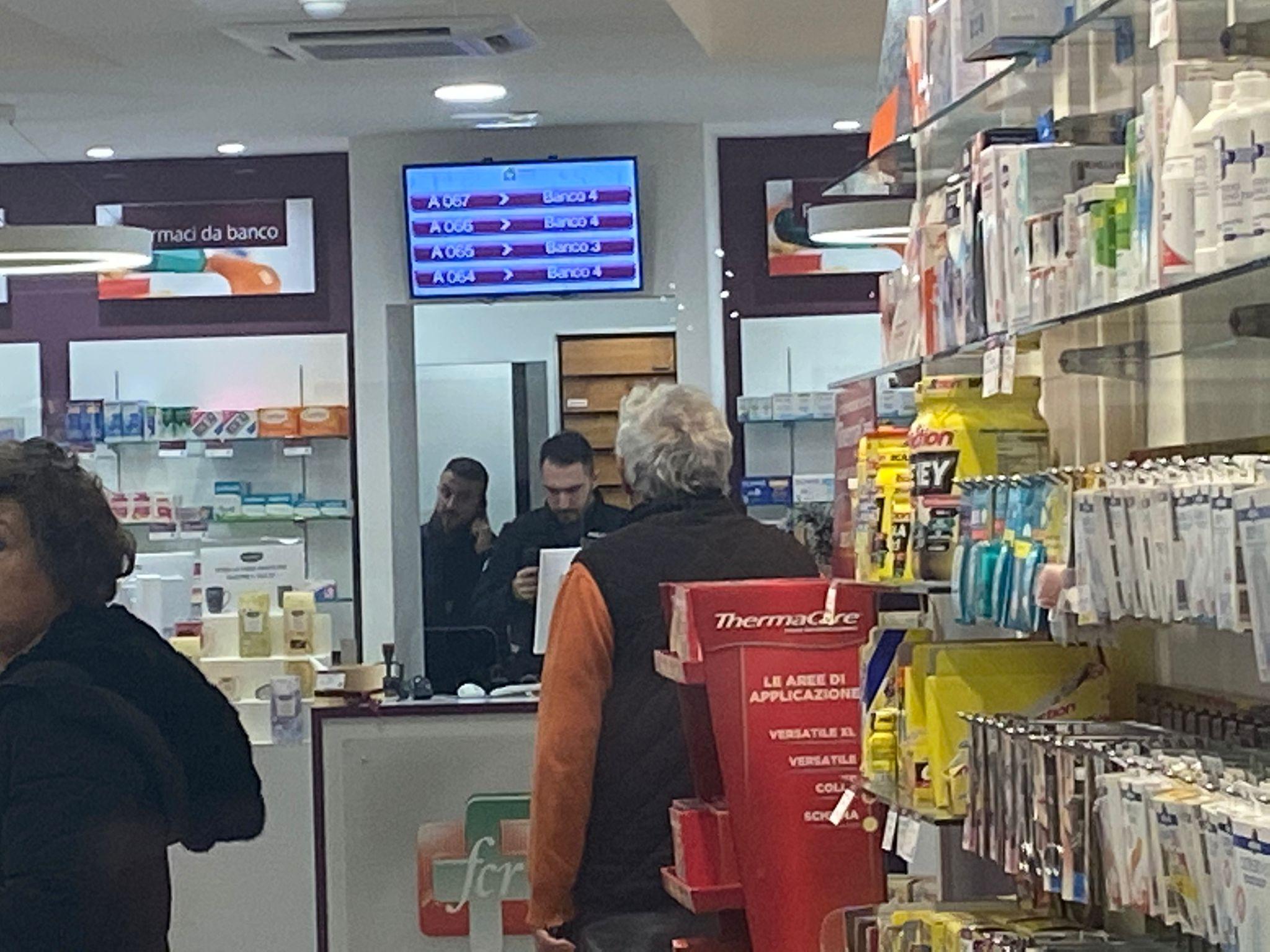 Traditi dall’abbigliamento, catturati i due rapinatori della farmacia di Pieve